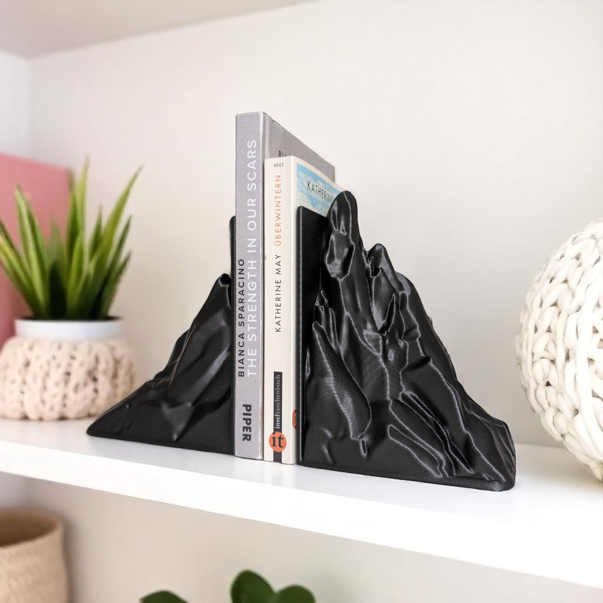 Dağ Silüeti Kitap Desteği — Heykelsi Form — heykelsi kitap desteği