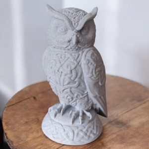 Kelt Örüntülü Baykuş Heykeli — Dijital Zanaat — beton-tas
