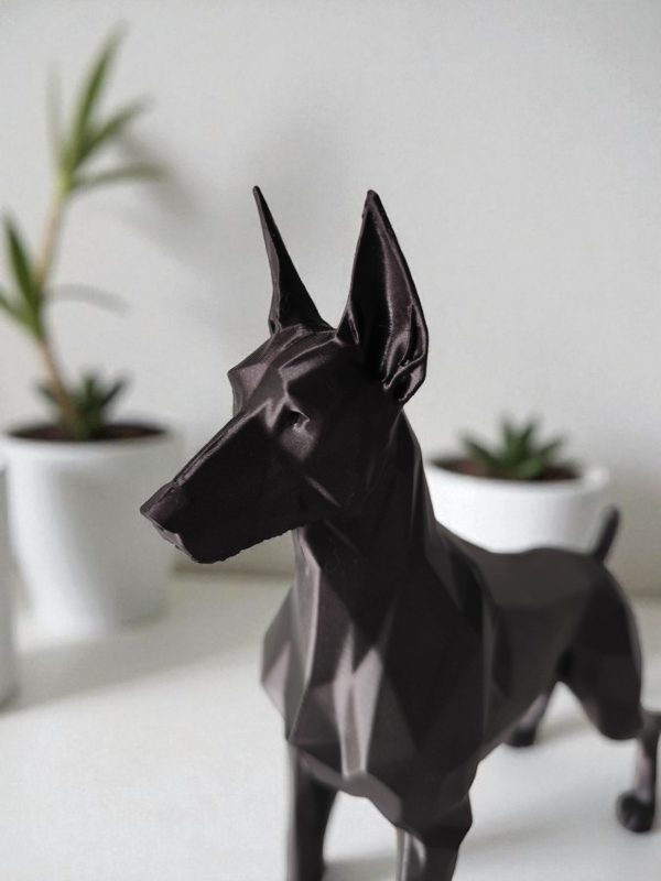 Heykelsi Dobermann — Çokyüzlü Form — dobermann heykeli — geometrik heykel