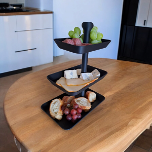 Üç Katlı Servis Standı — Heykelsi Form — üç katlı servis standı — minimalist ev dekoru