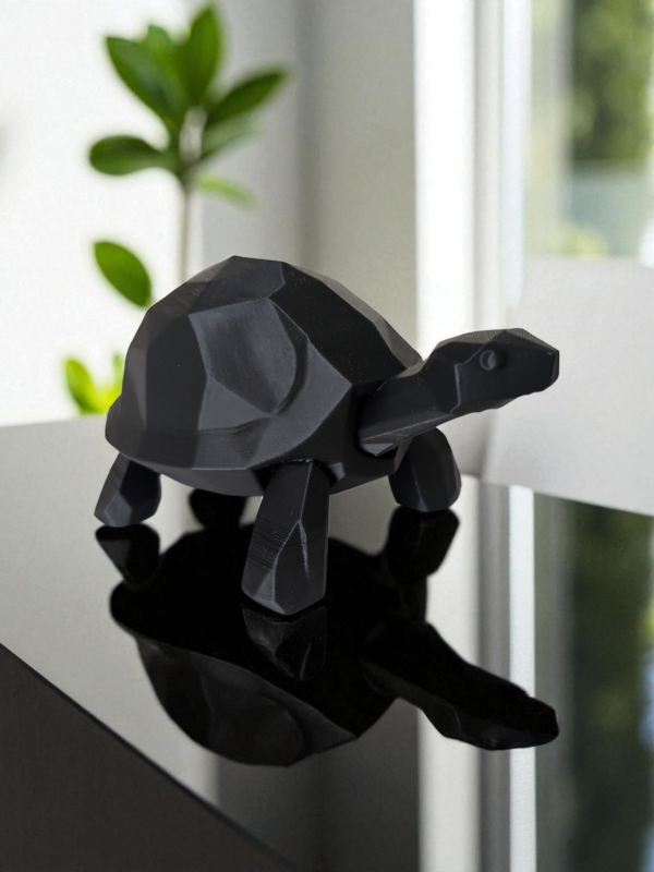 Yürüyen Kaplumbağa | Low-Poly Heykel — antrasit