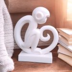 Heykelsi Maymun Figürü — Minimalist Form — minimalist maymun figürü