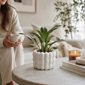 Kabartma Formlu Heykelsi Saksı — kabartmalı saksı — dijital zanaat