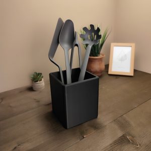 Keskin Hacimli Mutfak Gereçliği — minimalist mutfak gereçliği — heykelsi form