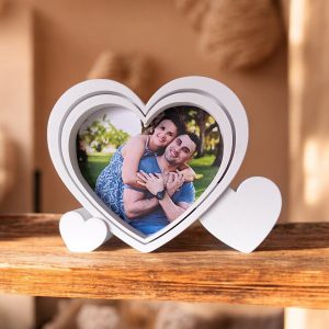 Katmanlı Kalp Çerçeve — Kişisel Fotoğraf İçin Heykelsi Form — kalp fotoğraf çerçevesi