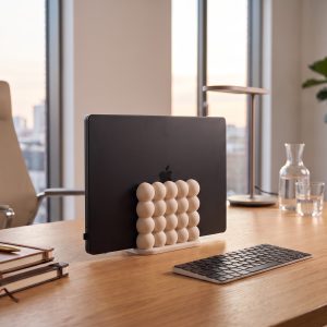 Kabarcık Form Dikey Laptop Standı — Heykelsi Dijital Zanaat