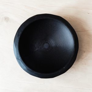 Geometrik Yumurtalık — Heykelsi Masa Formu — geometrik yumurtalık