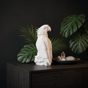 Geometrik Papağan Heykeli — Low Poly Form — kirik-beyaz