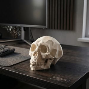 Low Poly Maymun Kafatası Kulaklık Standı Heykeli — low-poly kafatası heykel — dijital zanaat